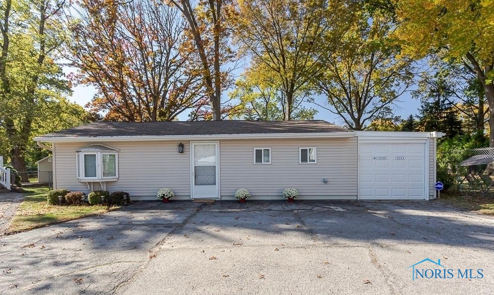 5241 Rowland Road, Toledo, Ohio image 1