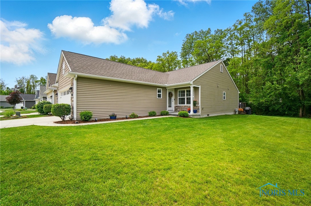 1961 Sunset Creek Drive, Toledo, Ohio image 2