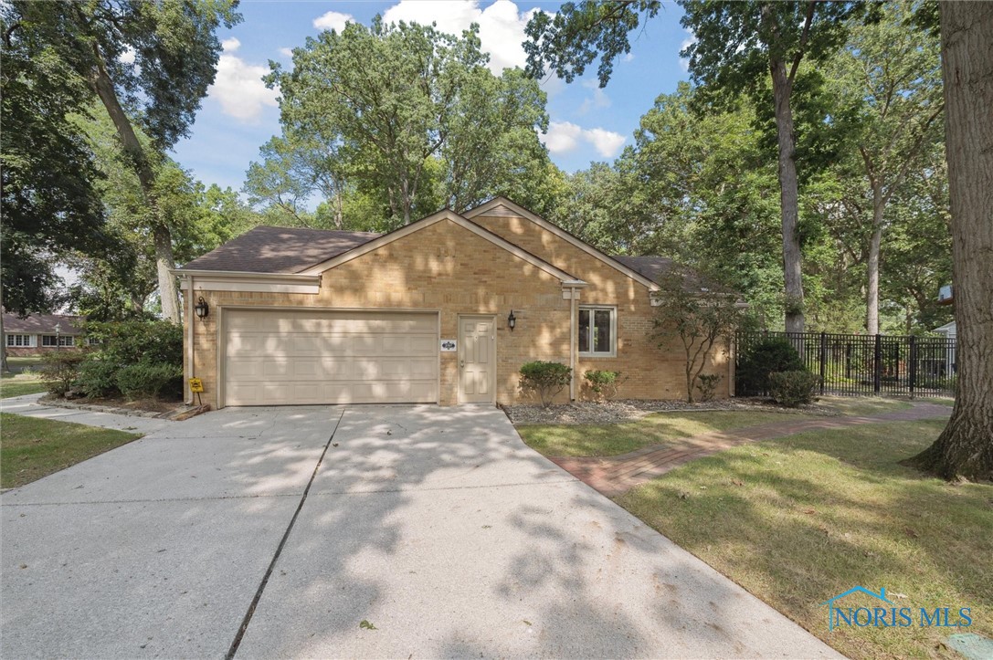 2787 Tamarack Drive