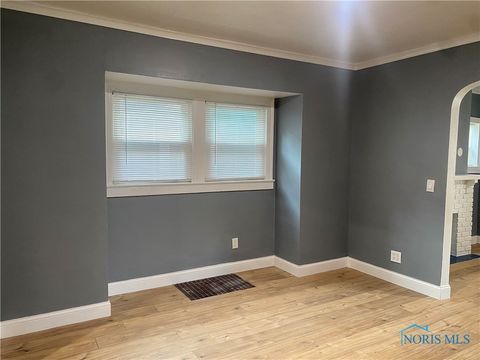 Tiny photo for 2017 Marlow Road, Toledo, OH 43613 (MLS # 6136322)