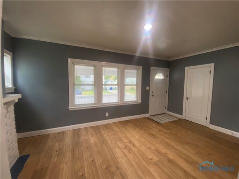 Tiny photo for 2017 Marlow Road, Toledo, OH 43613 (MLS # 6136322)
