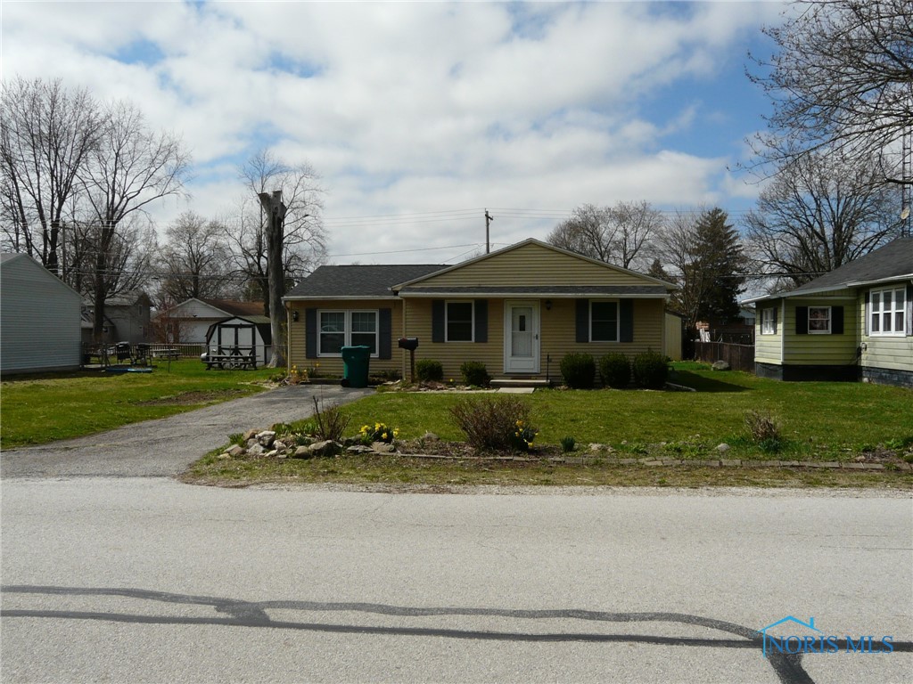 1408 1/2 Washington Street, Genoa, Ohio image 2