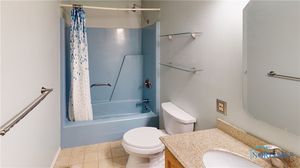 2535 Eden East Drive, Northwood, Ohio image 16