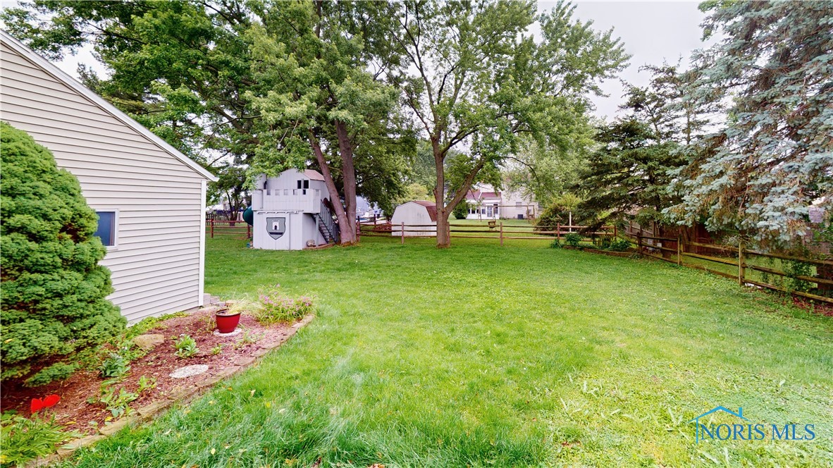 2535 Eden East Drive, Northwood, Ohio image 42