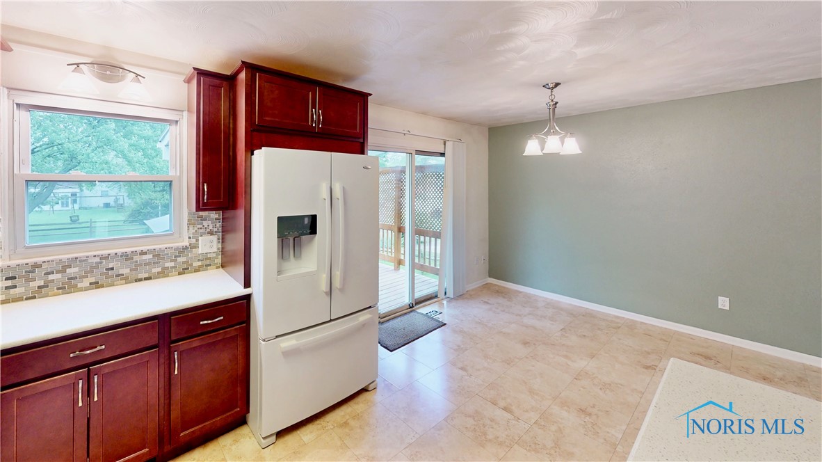 2535 Eden East Drive, Northwood, Ohio image 12