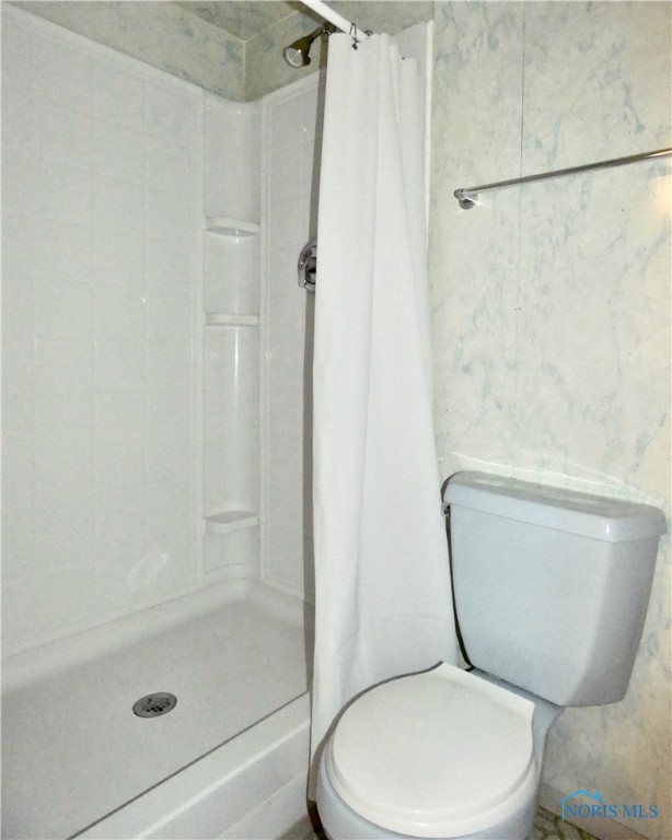 2535 Eden East Drive, Northwood, Ohio image 29