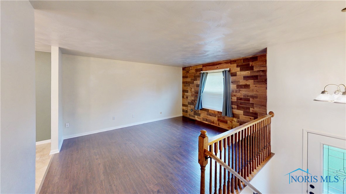 2535 Eden East Drive, Northwood, Ohio image 3