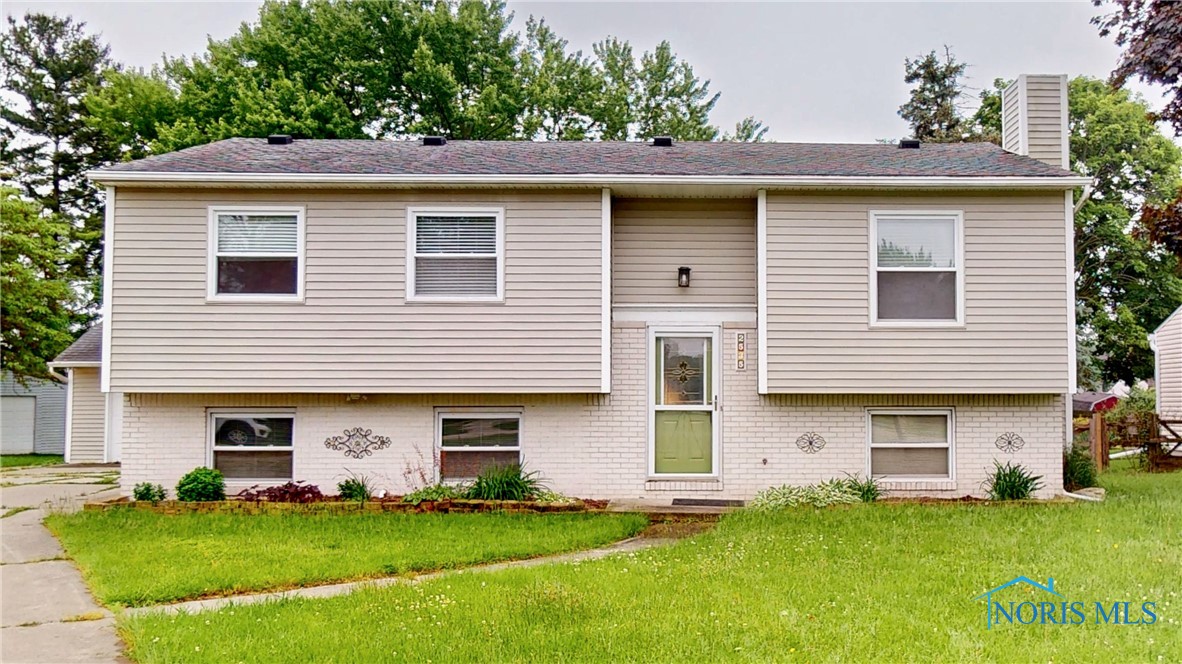 2535 Eden East Drive, Northwood, Ohio image 1