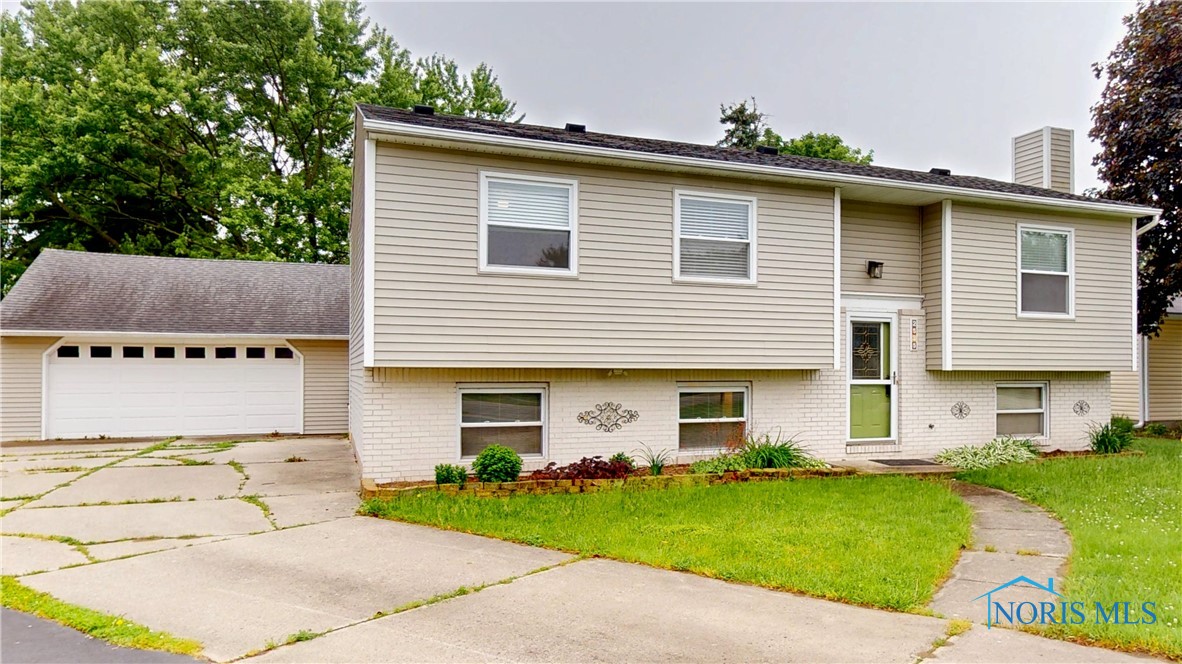2535 Eden East Drive, Northwood, Ohio image 34