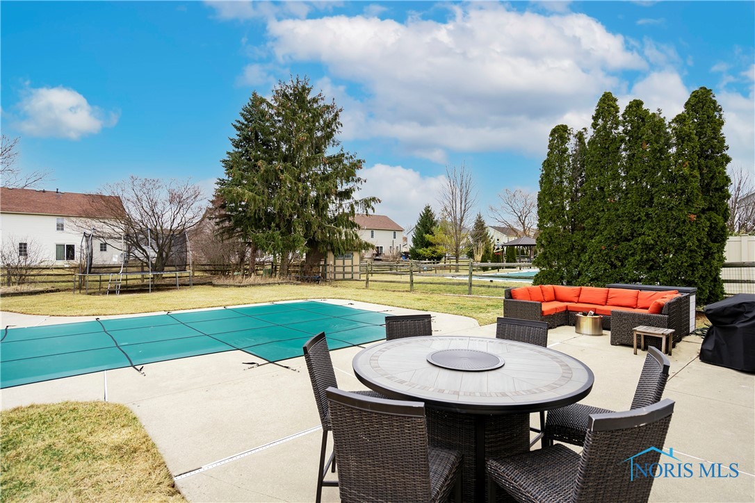 2069 Coe Court, Perrysburg, Ohio image 9