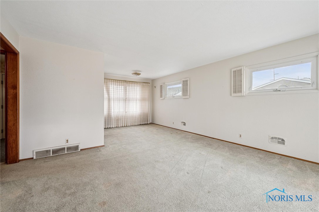 4656 Stengel Avenue, Toledo, Ohio image 5