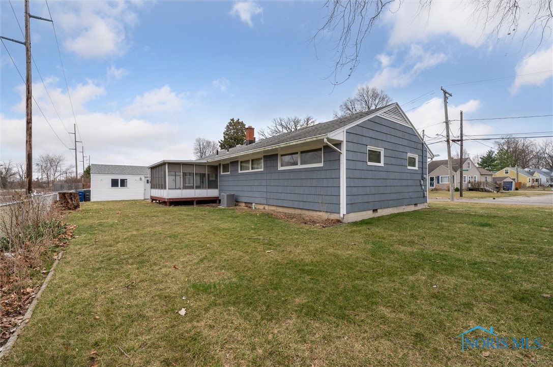 4656 Stengel Avenue, Toledo, Ohio image 33
