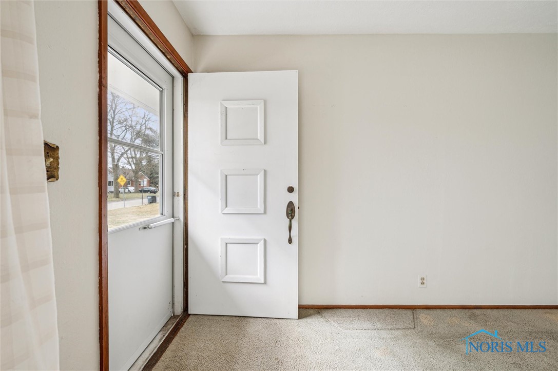 4656 Stengel Avenue, Toledo, Ohio image 4