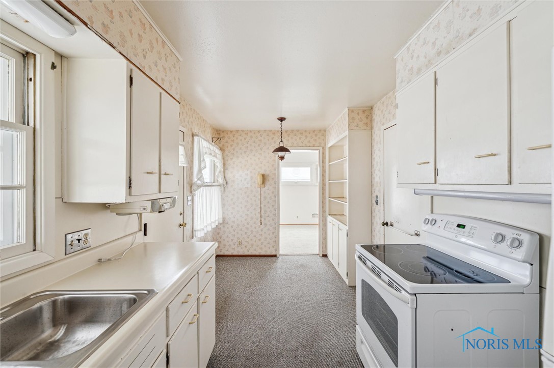 4656 Stengel Avenue, Toledo, Ohio image 11