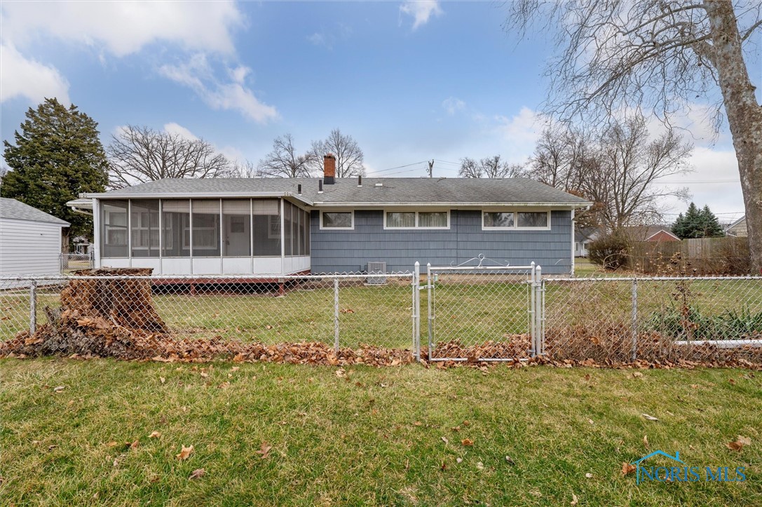 4656 Stengel Avenue, Toledo, Ohio image 32