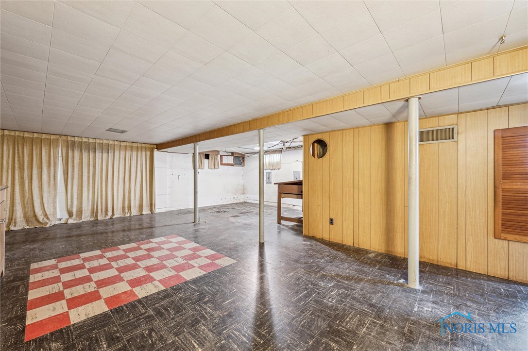 4656 Stengel Avenue, Toledo, Ohio image 21