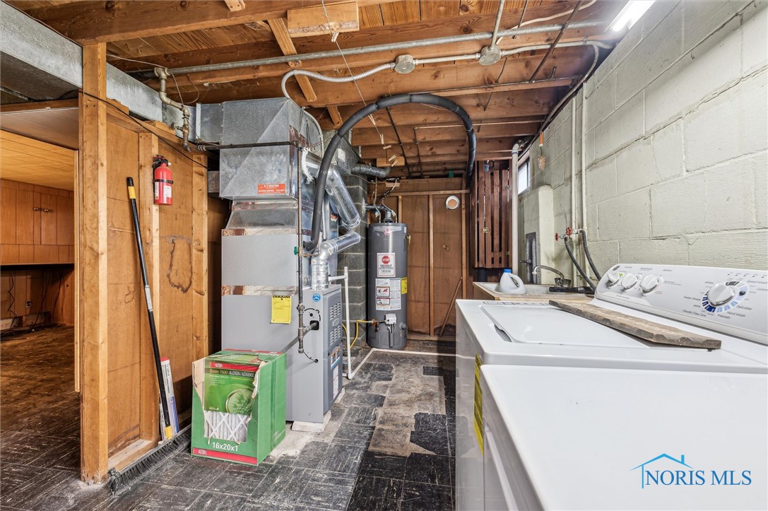 4656 Stengel Avenue, Toledo, Ohio image 26