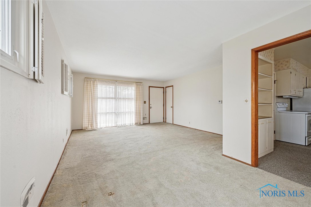 4656 Stengel Avenue, Toledo, Ohio image 6