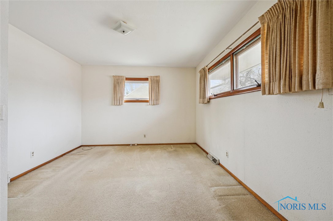 4656 Stengel Avenue, Toledo, Ohio image 14