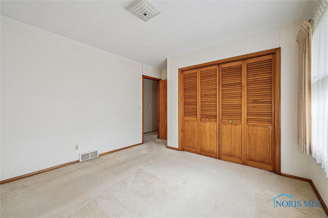 4656 Stengel Avenue, Toledo, Ohio image 13