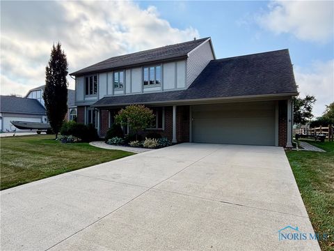 Tiny photo for 3454 Lynnbrooke Lane, Oregon, OH 43616 (MLS # 6135972)