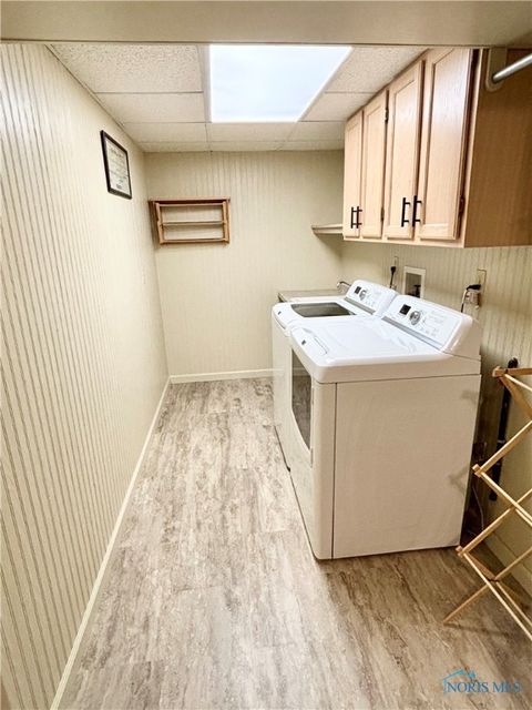 Tiny photo for 3454 Lynnbrooke Lane, Oregon, OH 43616 (MLS # 6135972)