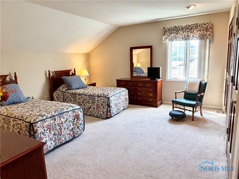 Tiny photo for 3454 Lynnbrooke Lane, Oregon, OH 43616 (MLS # 6135972)