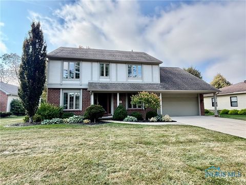 Photo of 3454 Lynnbrooke Lane, Oregon, OH 43616 (MLS # 6135972)