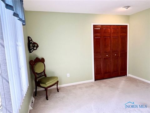 Tiny photo for 3454 Lynnbrooke Lane, Oregon, OH 43616 (MLS # 6135972)