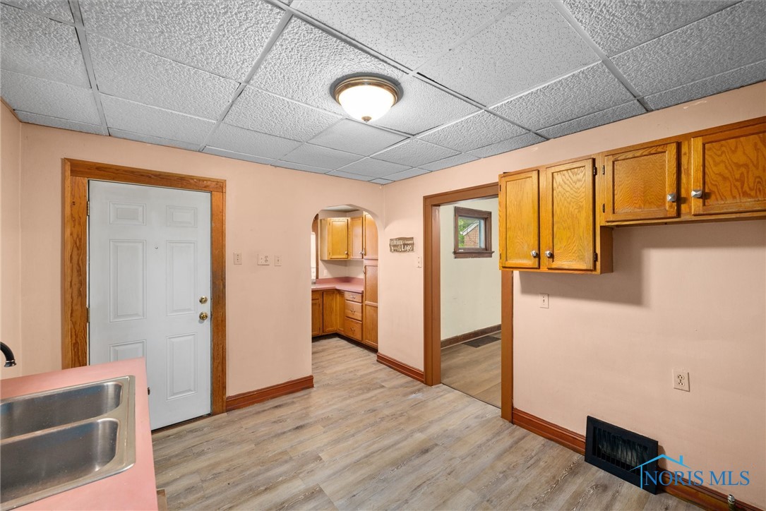 3523 Elm Street, Toledo, Ohio image 13