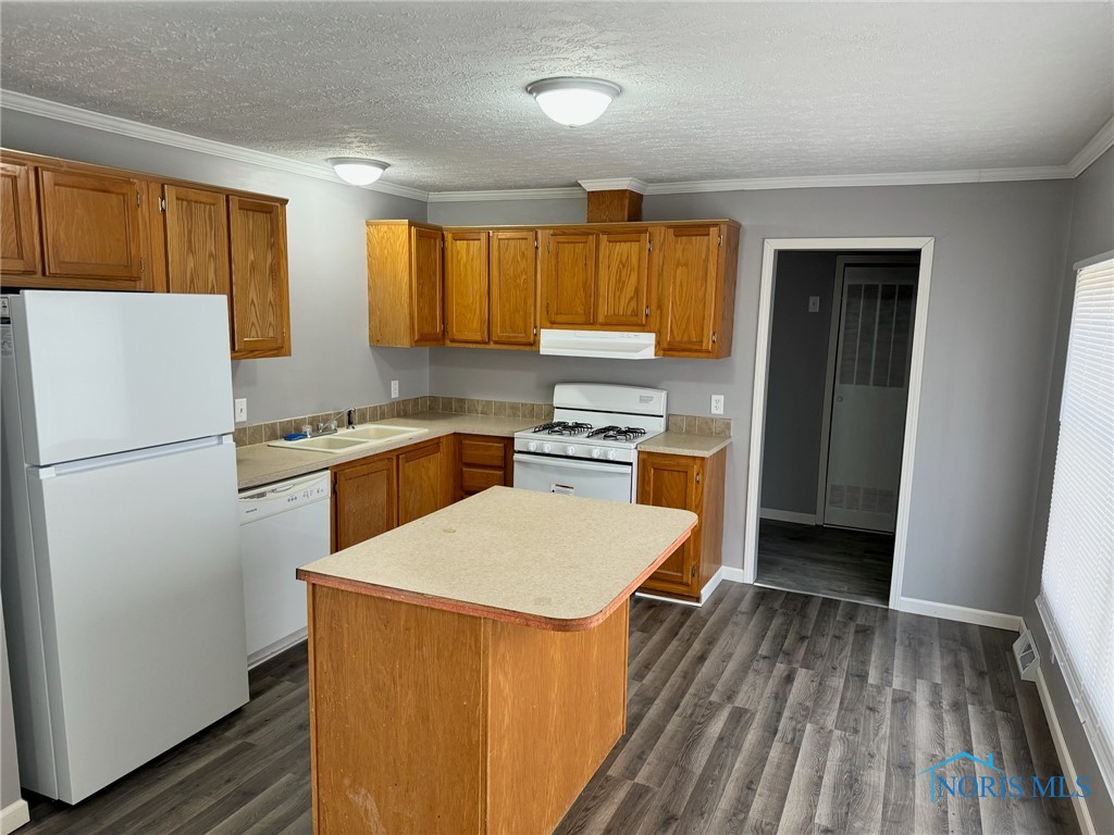 000 Meadowlark Ln, Napoleon, Ohio image 4