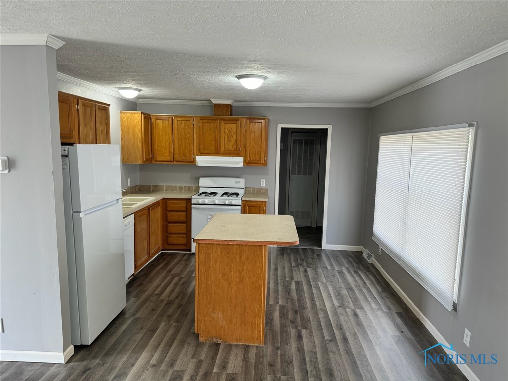 000 Meadowlark Ln, Napoleon, Ohio image 3