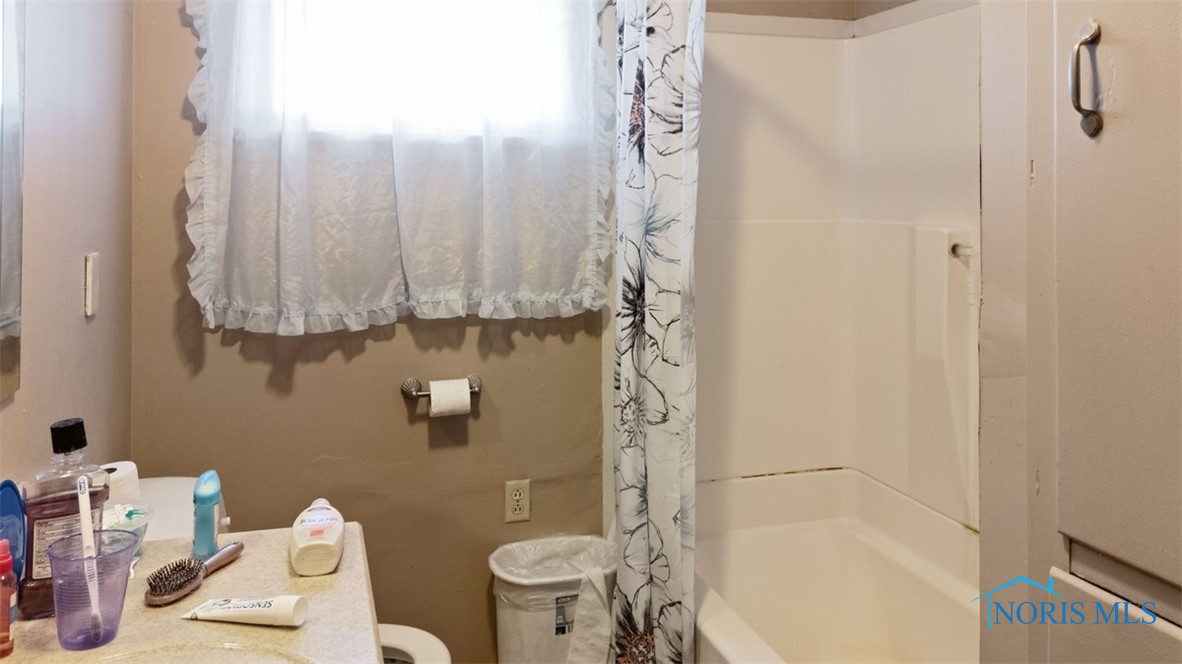 423 N East Street, Deshler, Ohio image 23