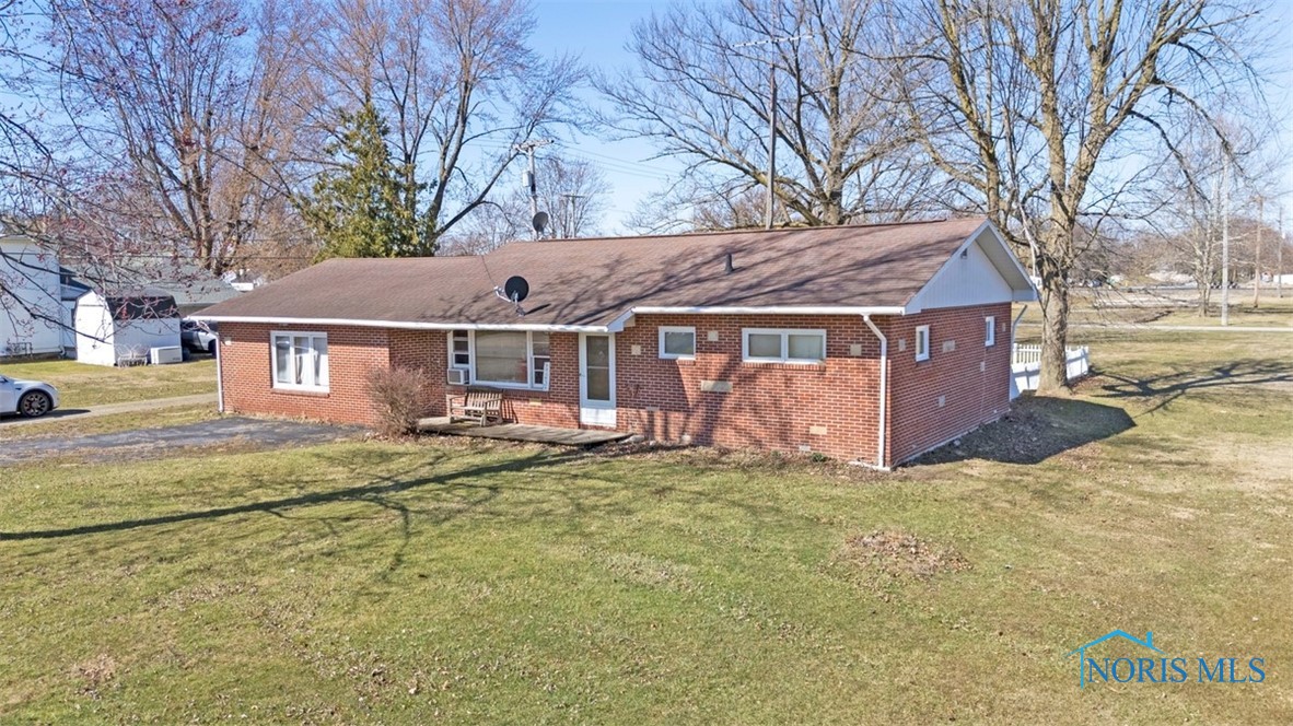 423 N East Street, Deshler, Ohio image 1