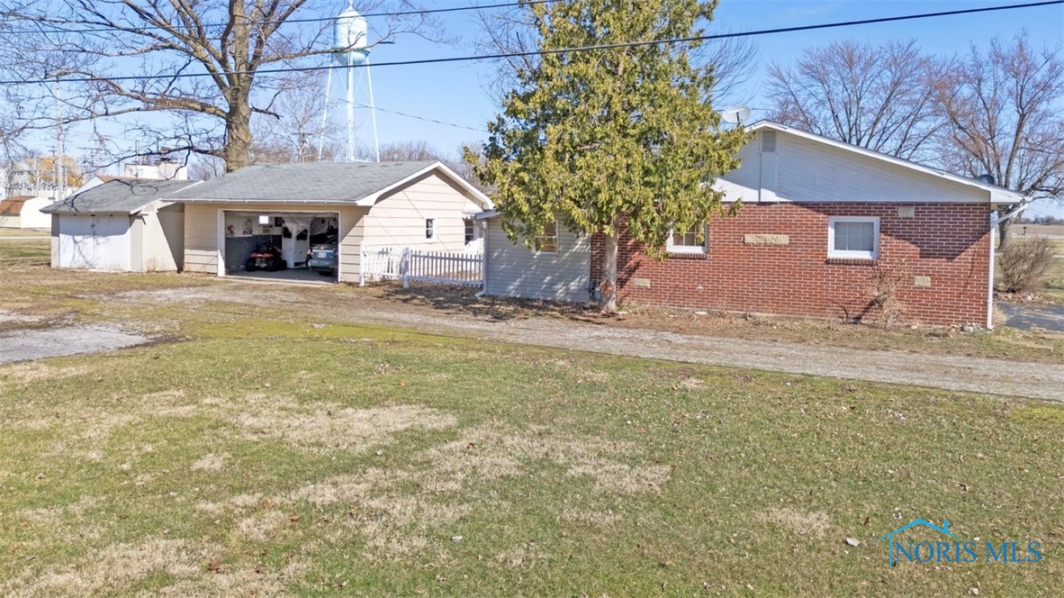 423 N East Street, Deshler, Ohio image 4