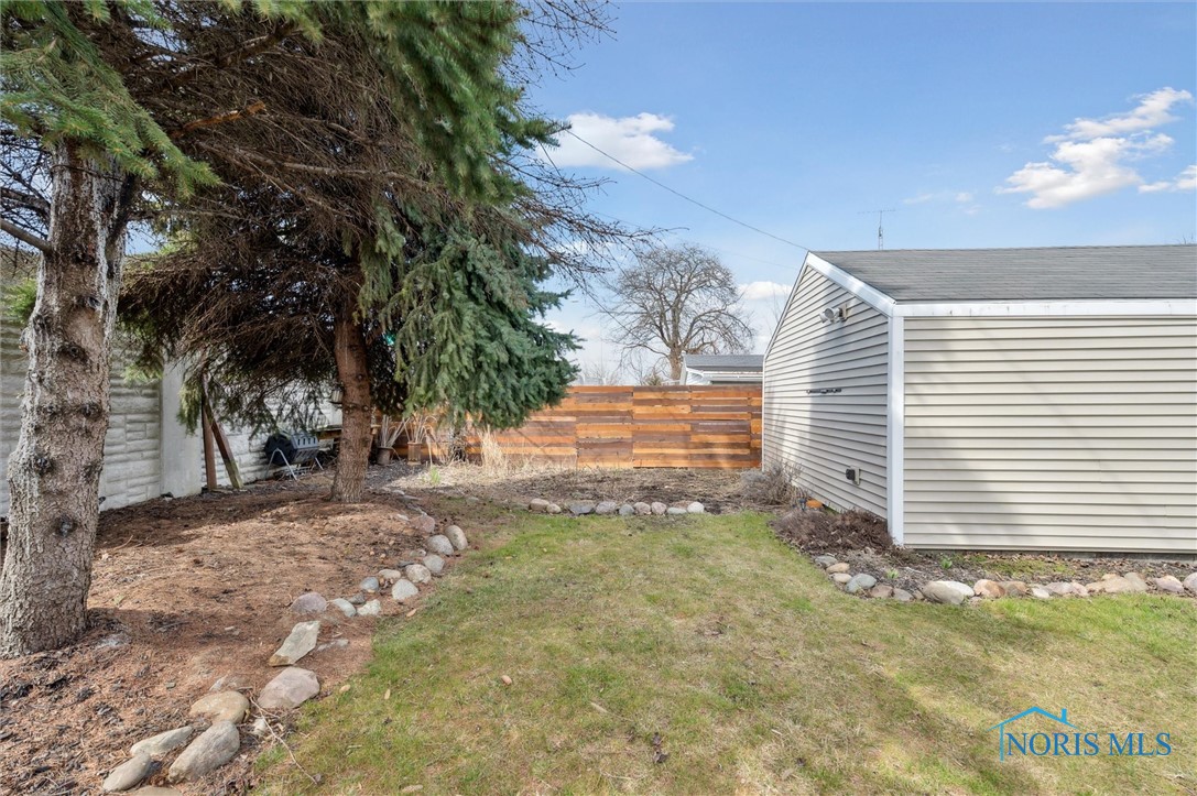 1136 Earlwood Avenue, Oregon, Ohio image 36