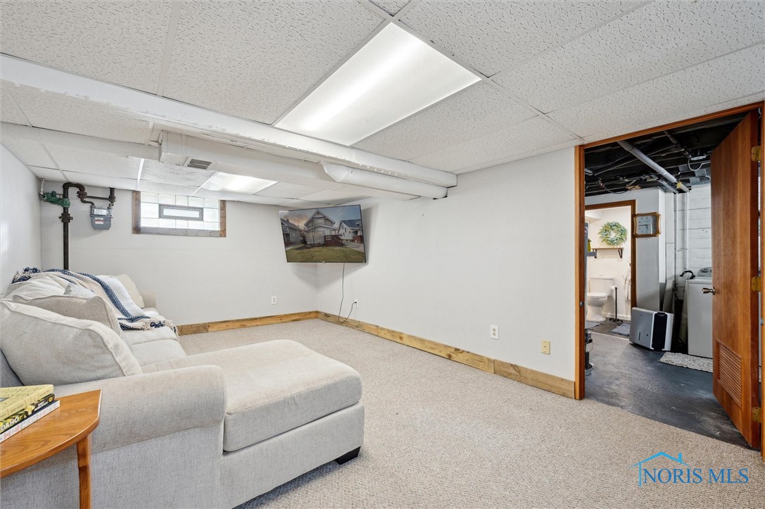 1136 Earlwood Avenue, Oregon, Ohio image 25