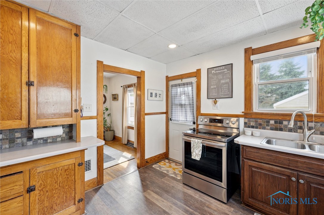 1136 Earlwood Avenue, Oregon, Ohio image 11