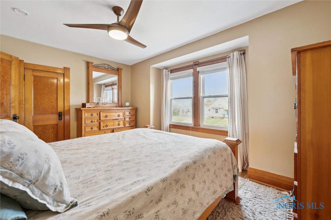 1136 Earlwood Avenue, Oregon, Ohio image 16