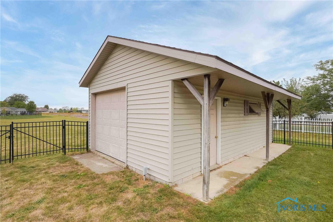 445 Willow Drive, Arlington, Ohio image 42