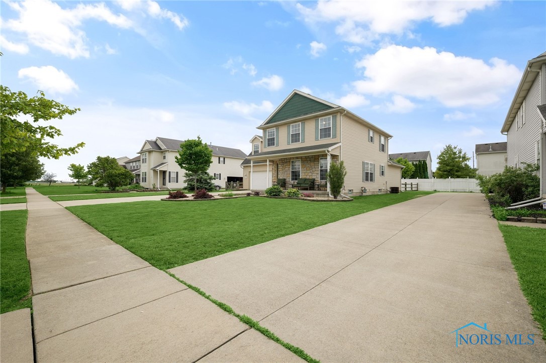 819 Wood Sorrel Lane, Perrysburg, Ohio image 3