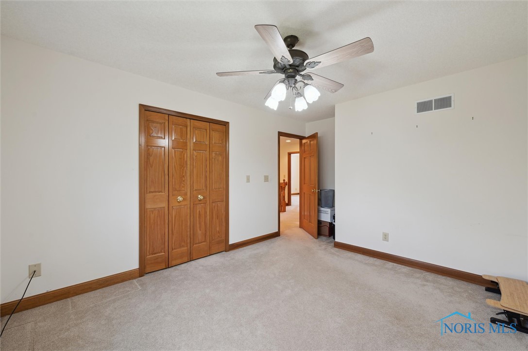 8389 Indian Lake Drive, Findlay, Ohio image 32
