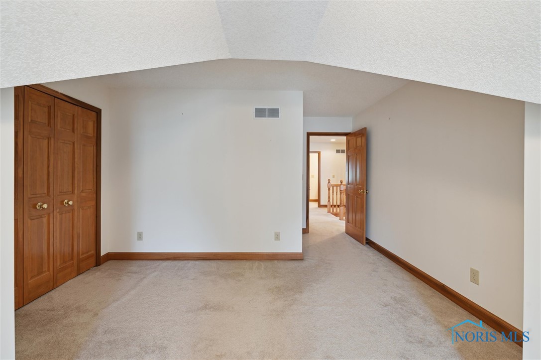 8389 Indian Lake Drive, Findlay, Ohio image 35