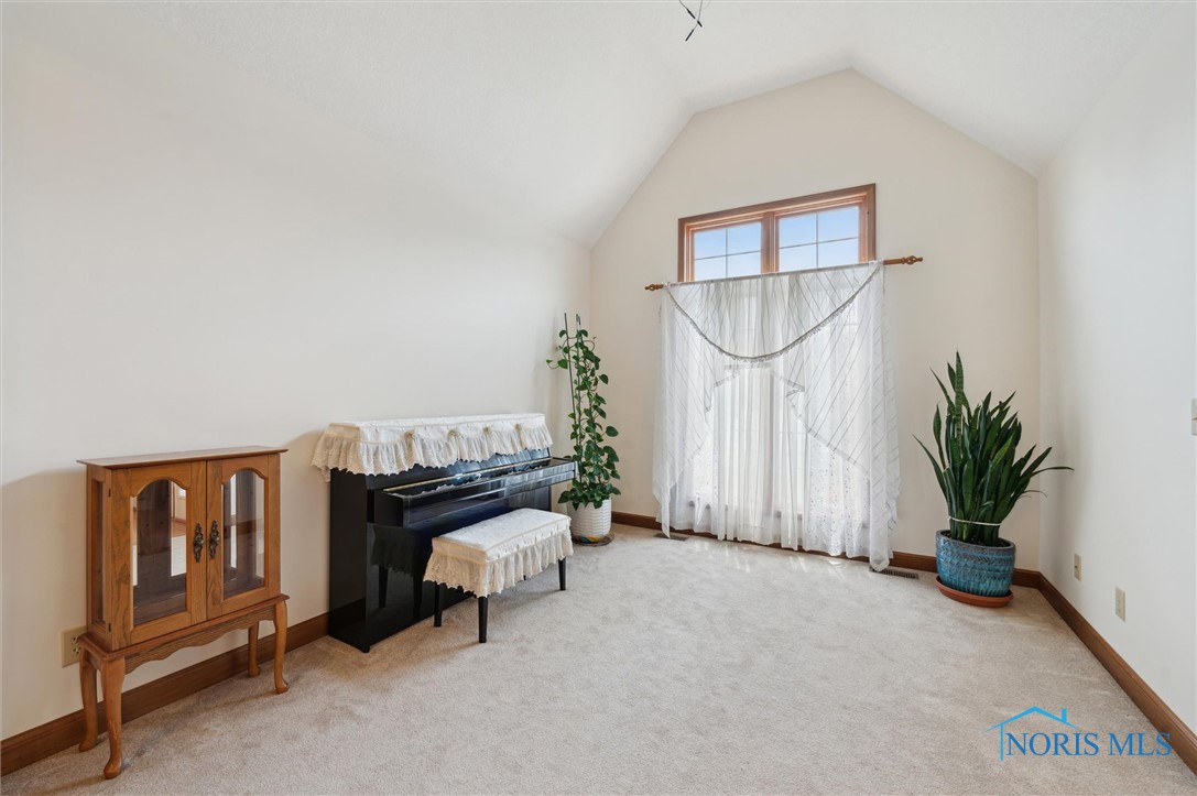 8389 Indian Lake Drive, Findlay, Ohio image 10