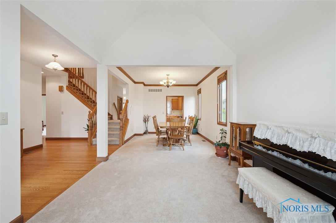 8389 Indian Lake Drive, Findlay, Ohio image 9