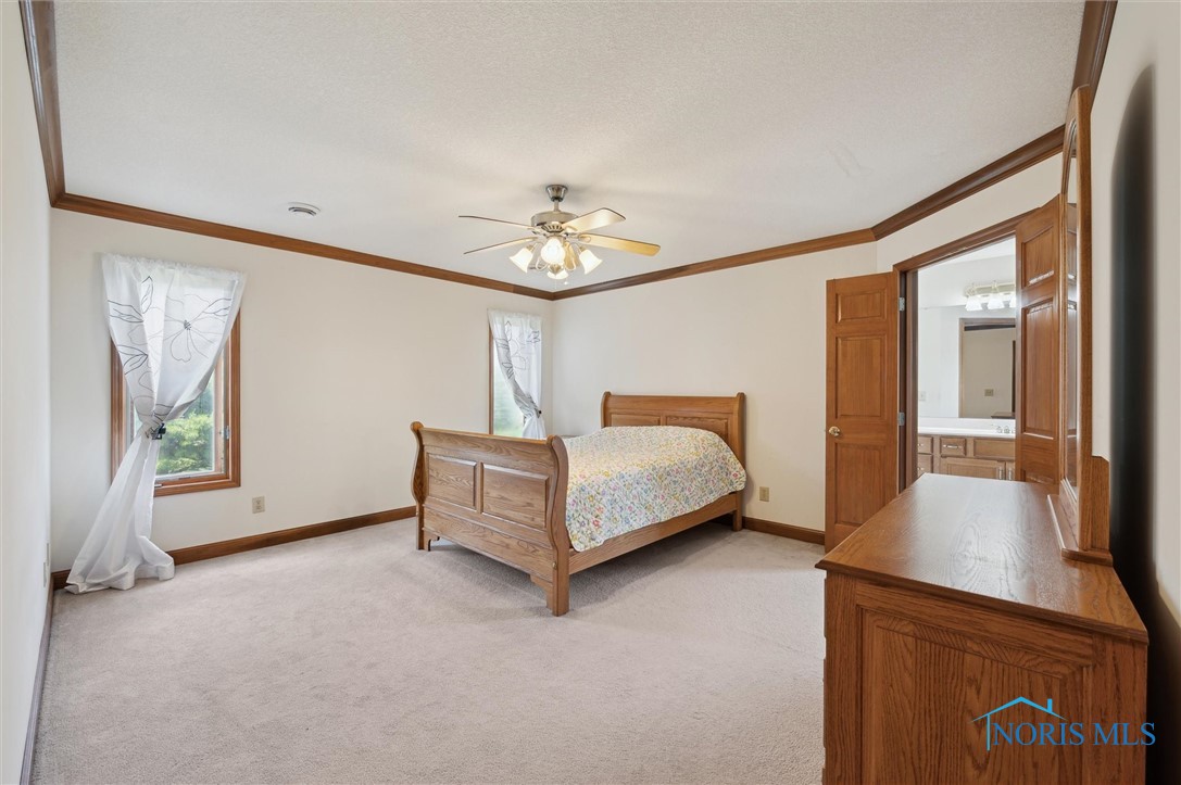 8389 Indian Lake Drive, Findlay, Ohio image 24