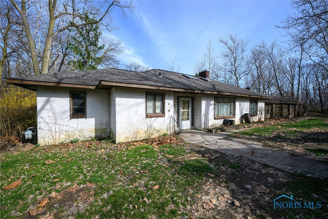 1243 N Genoa Clay Center Road, Genoa, Ohio image 1