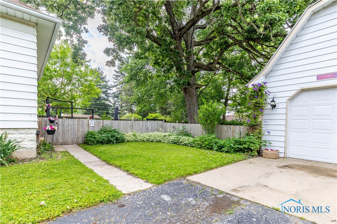 5595 Fryer Avenue, Toledo, Ohio image 41