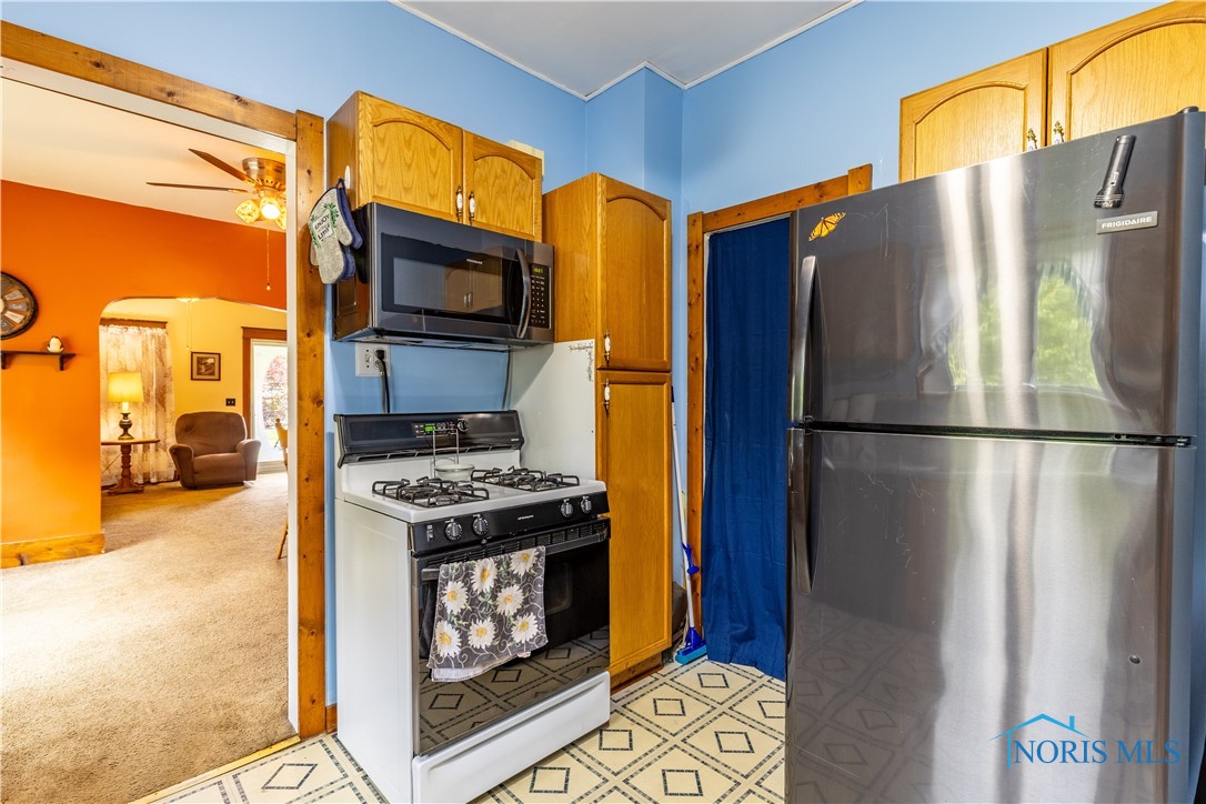 5595 Fryer Avenue, Toledo, Ohio image 15