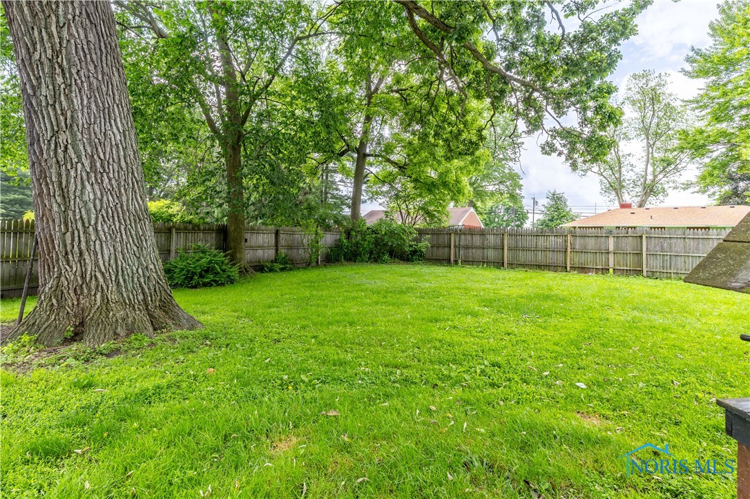 5595 Fryer Avenue, Toledo, Ohio image 44